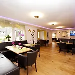 Vintage Am Bundesbank-bunker Hotel