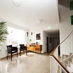 Vintage Am Bundesbank-bunker 3*