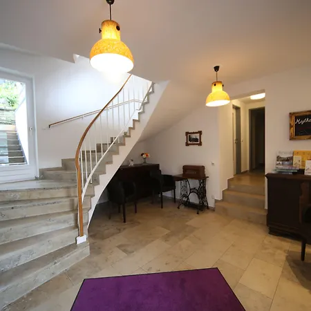 联邦银行地堡复古酒店 3*