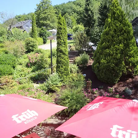 Vintage Am Bundesbank-bunker Отель Клоттен