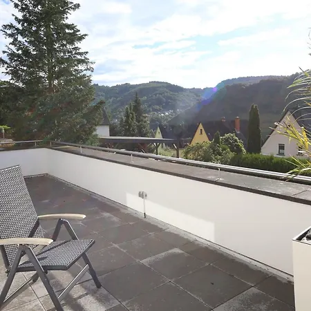 Vintage Am Bundesbank-bunker 3*