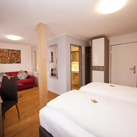 Vintage Am Bundesbank-bunker 3* Клоттен