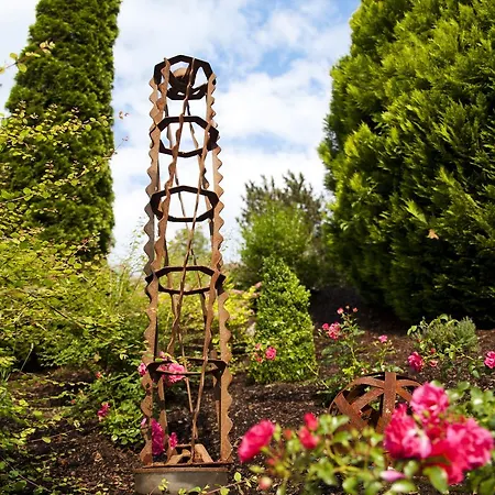 Vintage Am Bundesbank-bunker Отель Клоттен
