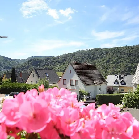 Vintage Am Bundesbank-bunker Отель