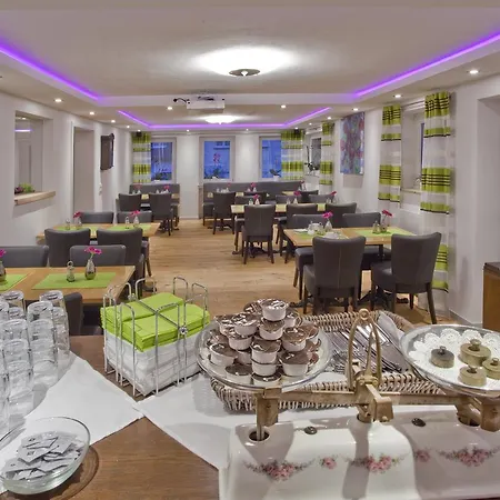 Vintage Am Bundesbank-bunker 3* Клоттен