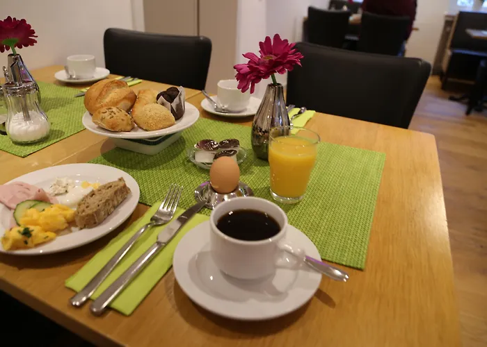 Vintage Am Bundesbank-bunker Hotel 3*