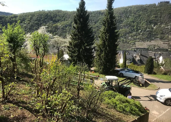 Vintage Am Bundesbank-bunker 3*