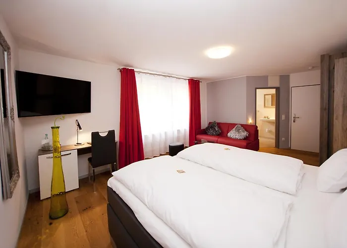 Vintage Am Bundesbank-bunker Hotel 3*