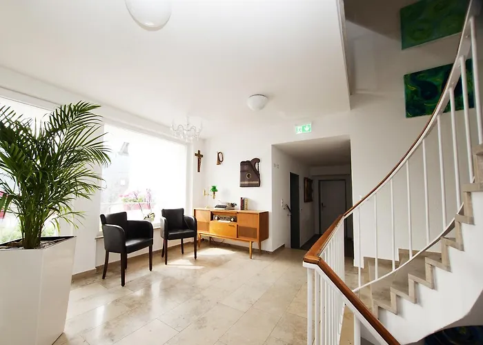 Vintage Am Bundesbank-bunker 3*